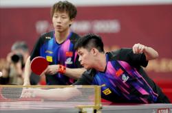 开云体育在线-英格兰队绝杀韩国队，林高远点燃赛场