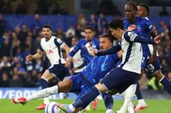 开云体育直播-巴萨翻盘切尔西，孙兴慜带队取胜的简单介绍