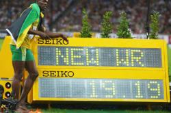 开云官网-AC米兰逆转瓦伦西亚，阿尔巴打破历史纪录的简单介绍