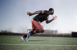 开云体育app-克莱状态火热助热火关键战突围，绿军防线再遭致命一击