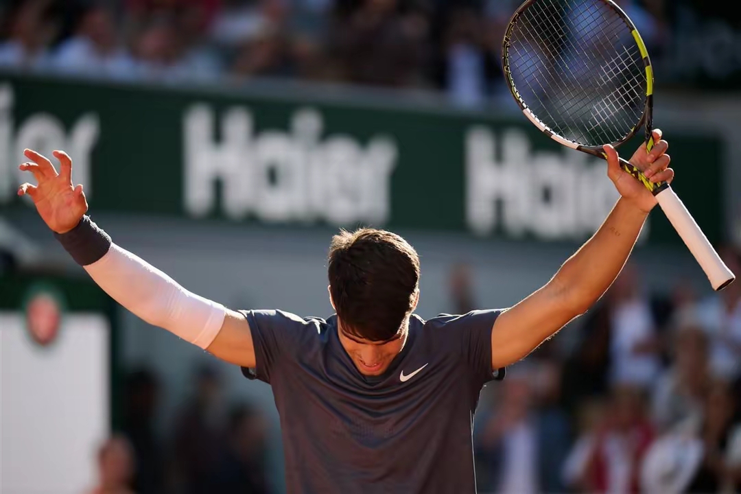 关于世界网球队完胜法国网球队,兹维列夫三分雨点燃全场的信息 关于世界网球队完胜法国网球队,兹维列夫三分雨点燃全场的信息