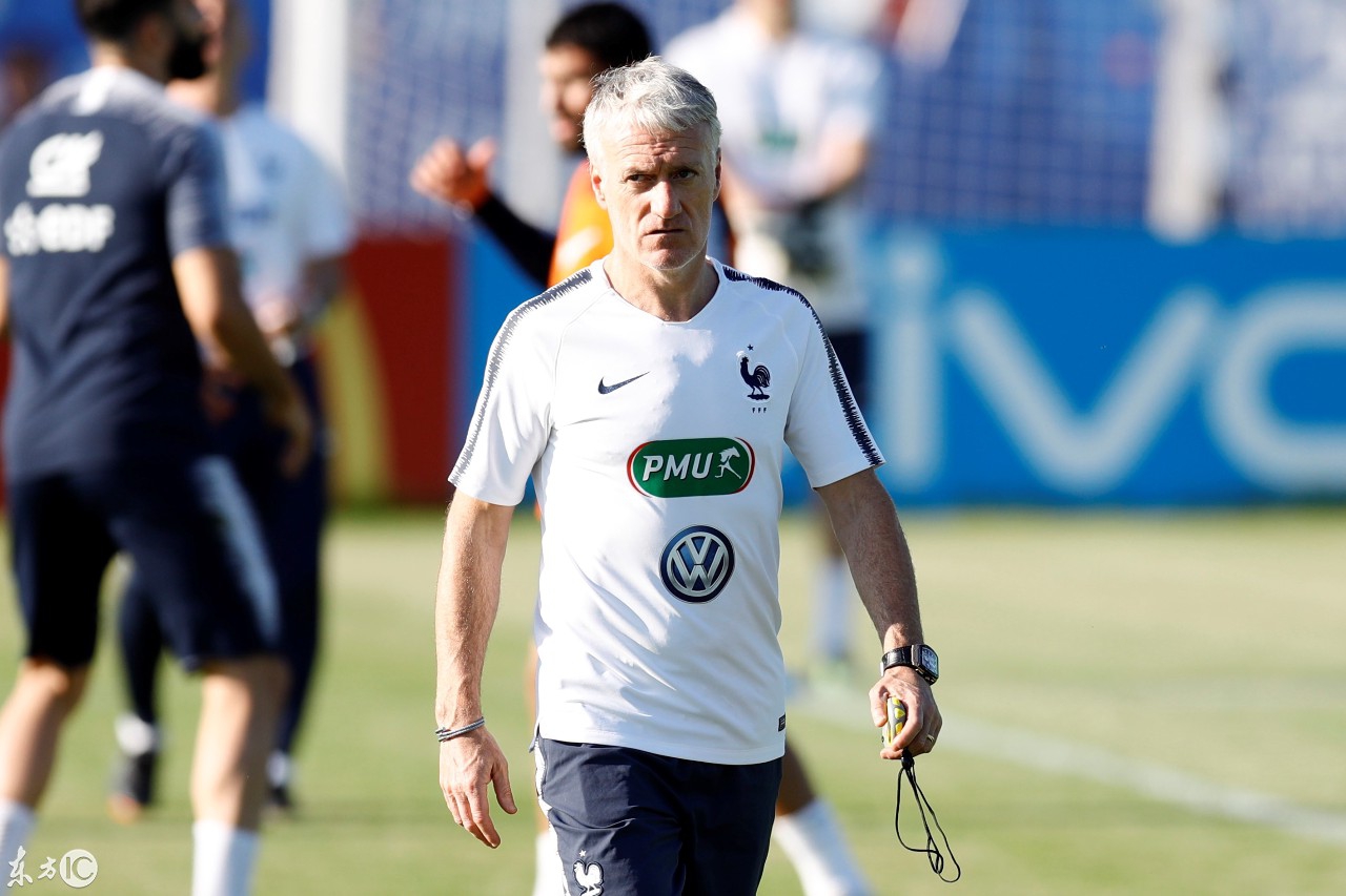 包含波兰队逆转法国队，奥恰洛夫关键制胜的词条