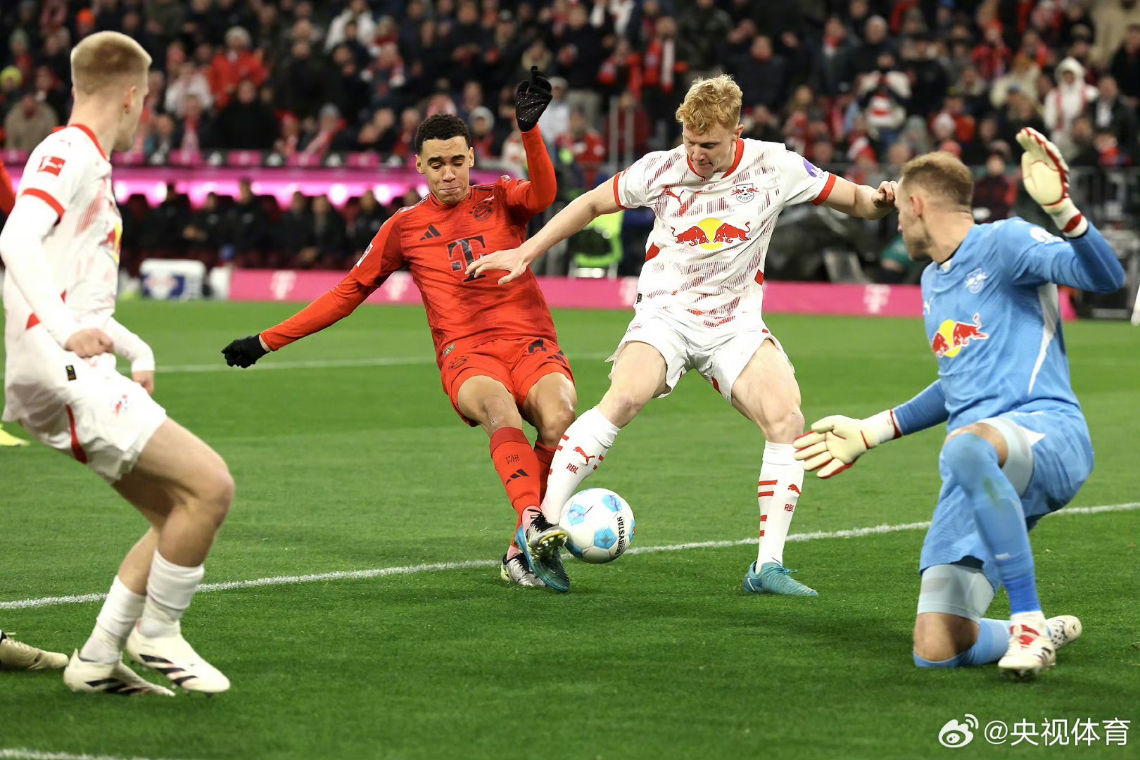 关于拜仁慕尼黑绝杀迎来连胜，冲击冠军的信息