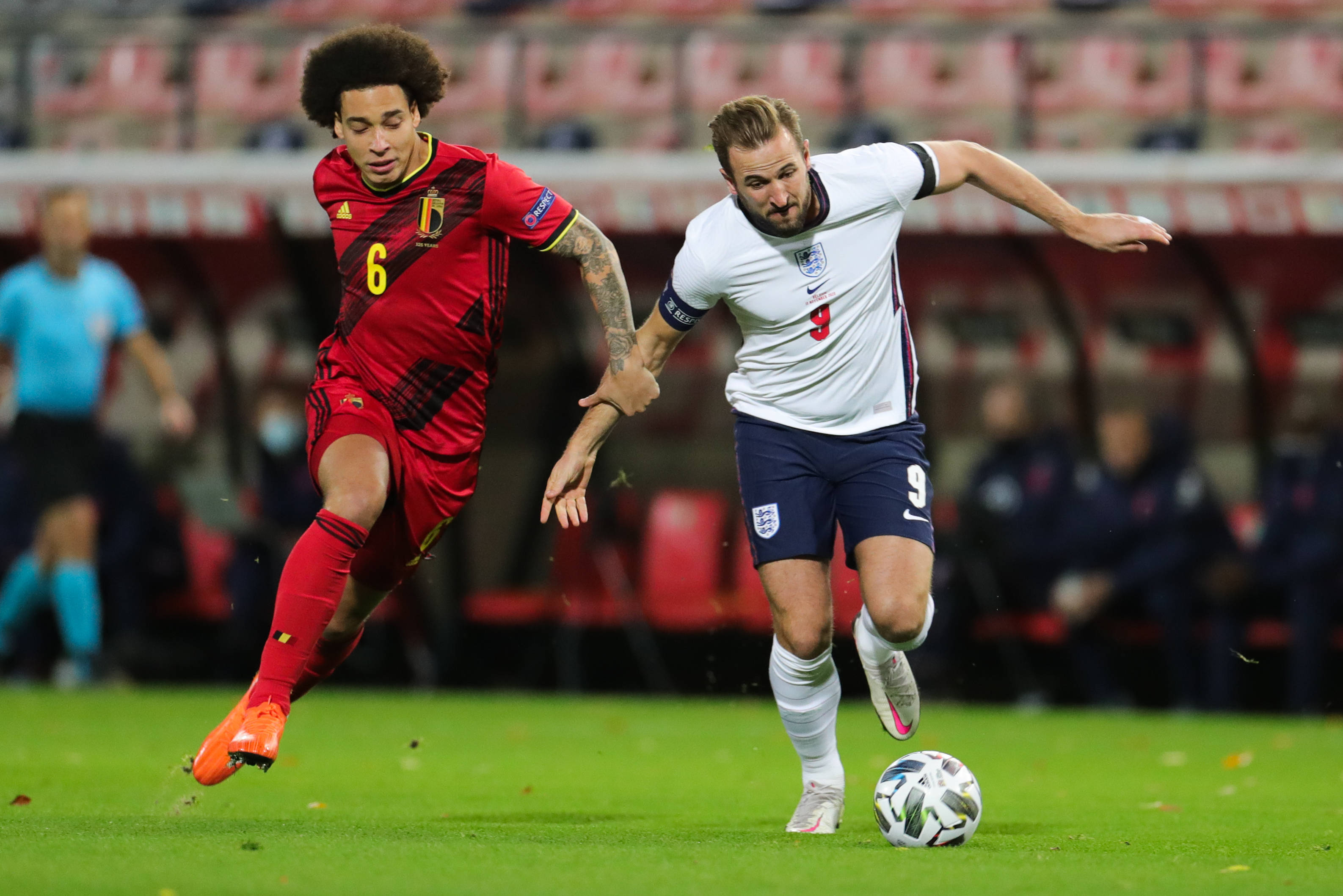 包含丹麦绝杀比利时，凯恩惊艳四座的词条