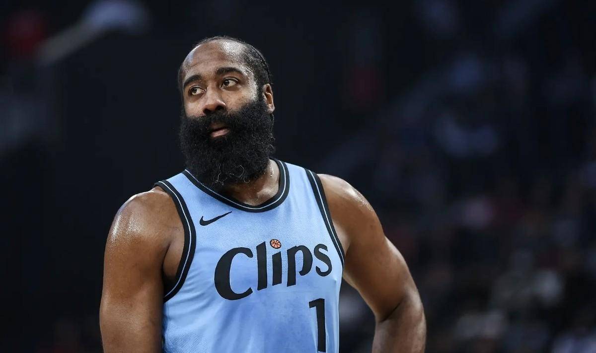 火箭再度大胜黄蜂，哈登状态火热