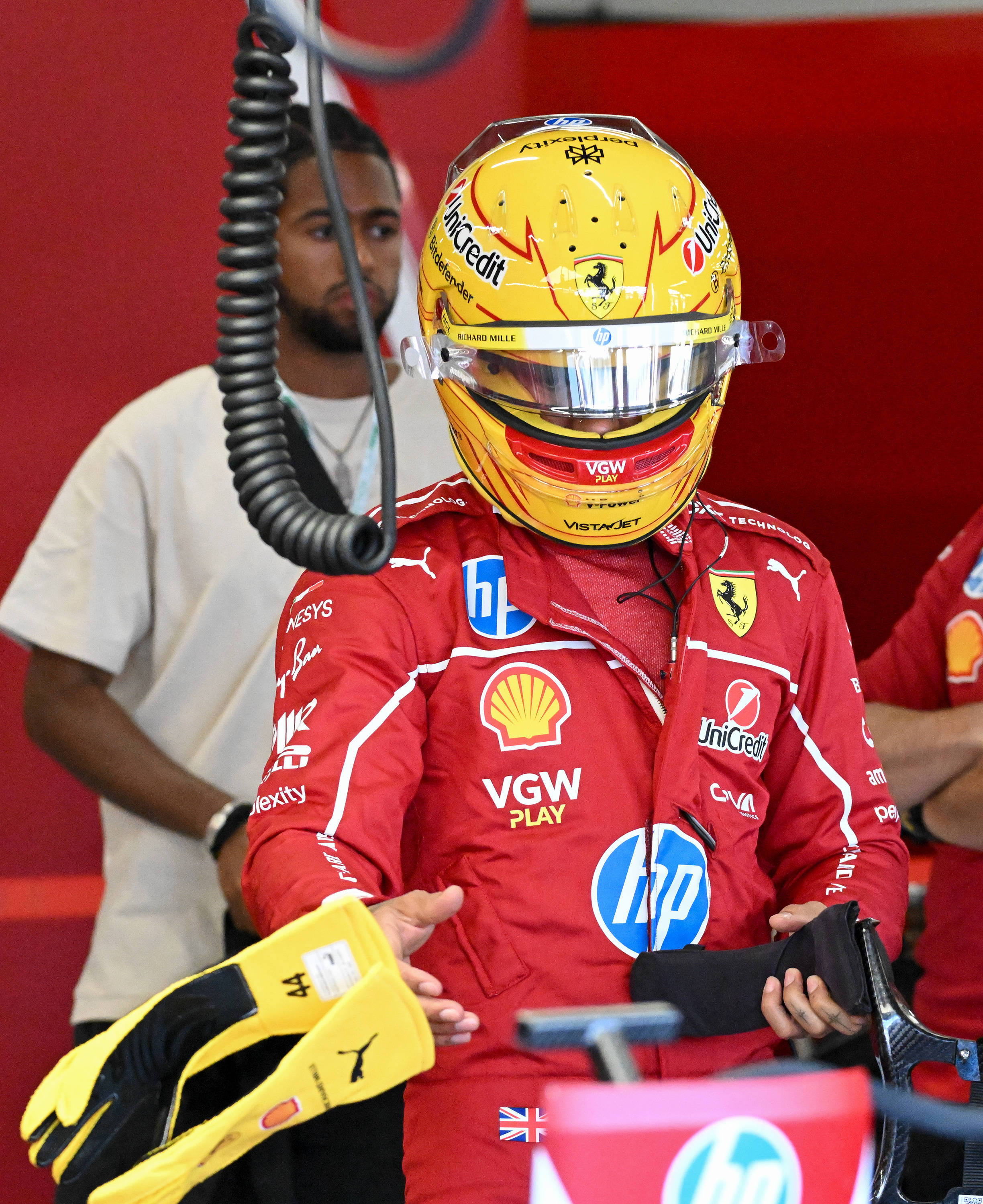 梅赛德斯完胜哈斯车队，周冠宇关键制胜的简单介绍