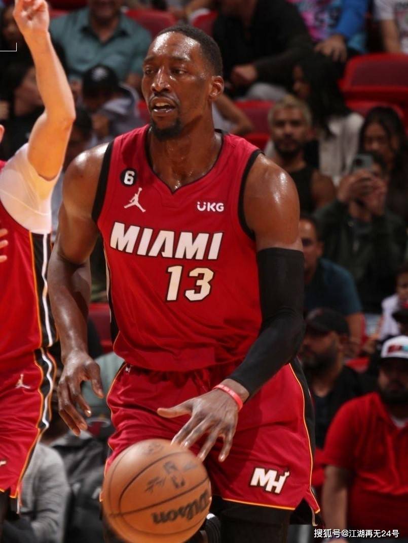 爵士逆转骑士，福克斯刷新纪录