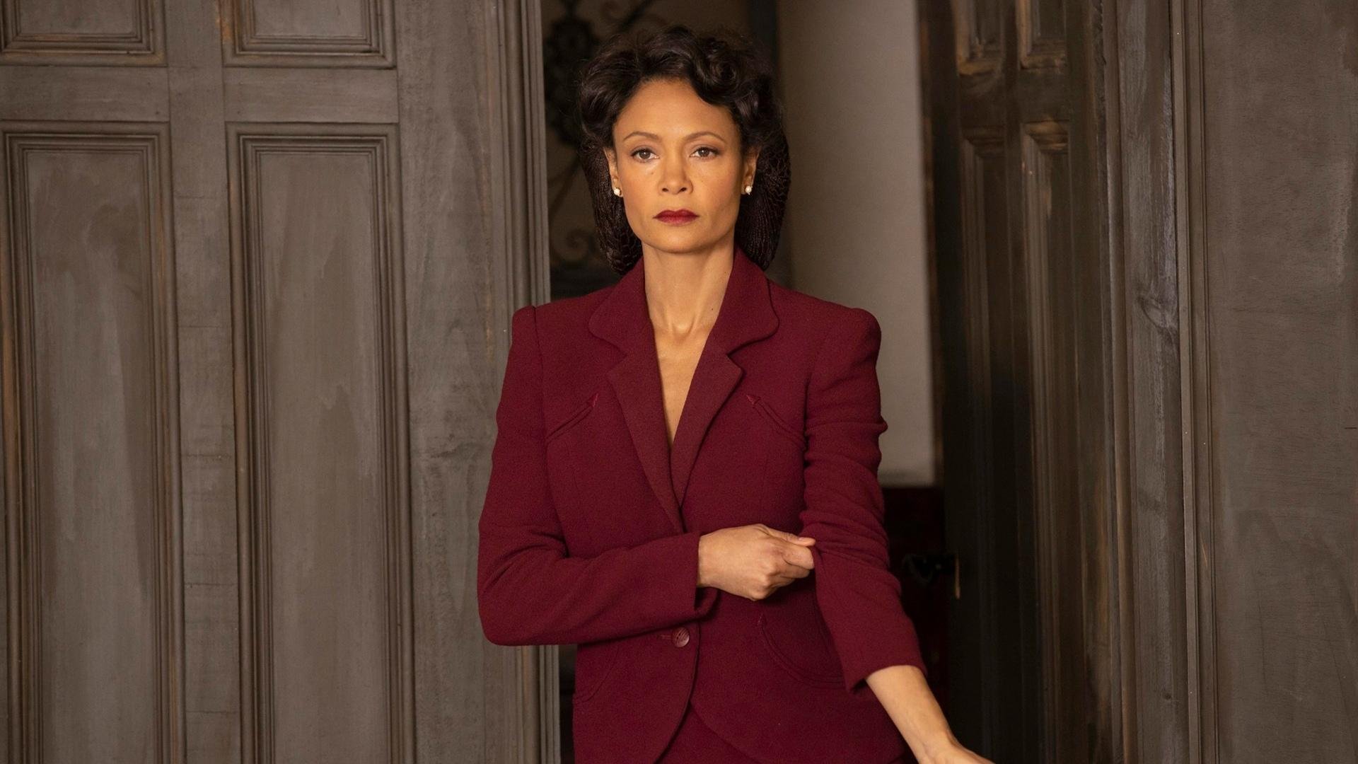 英超争冠之夜,伦纳德防守端锁死对手