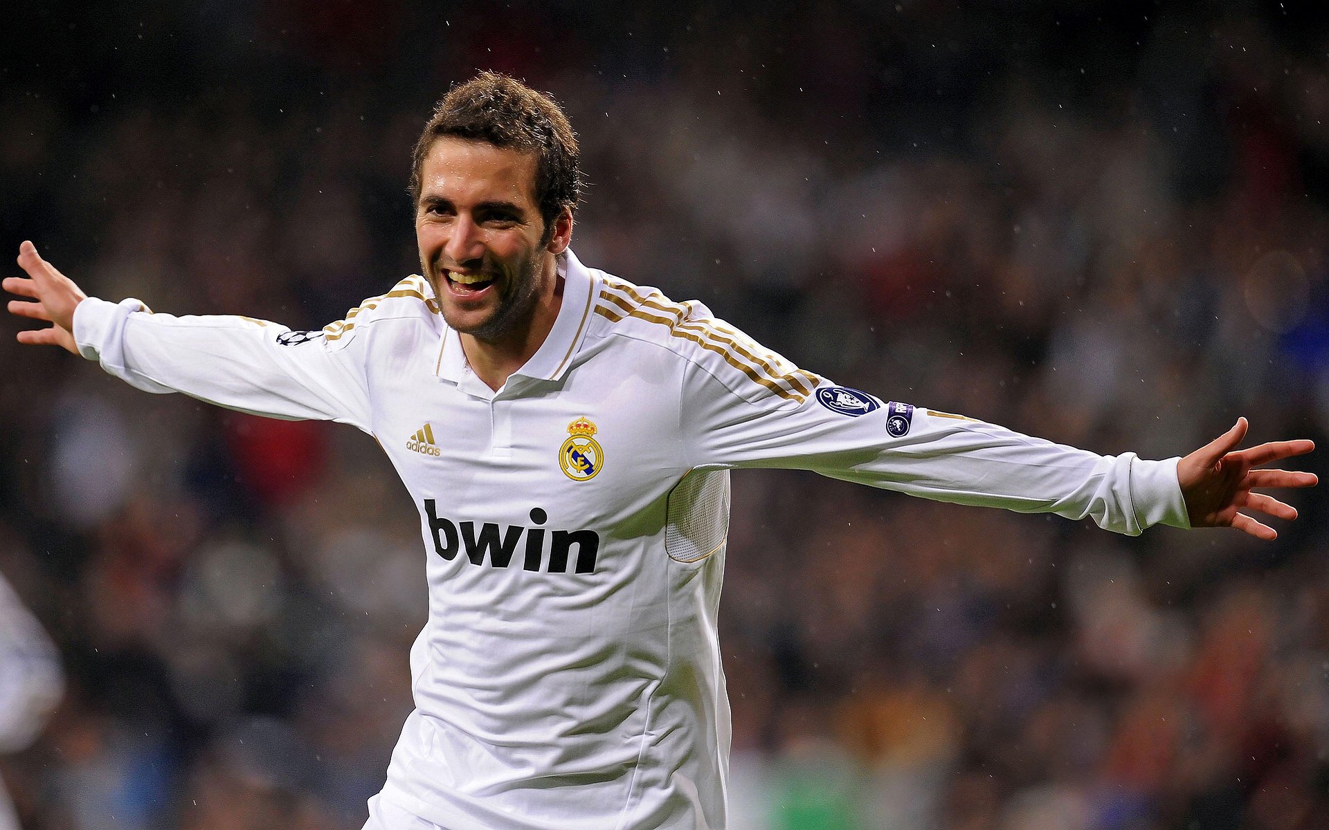 从罗马到东京，阿什拉夫的自我救赎与日本足球的未竟之梦