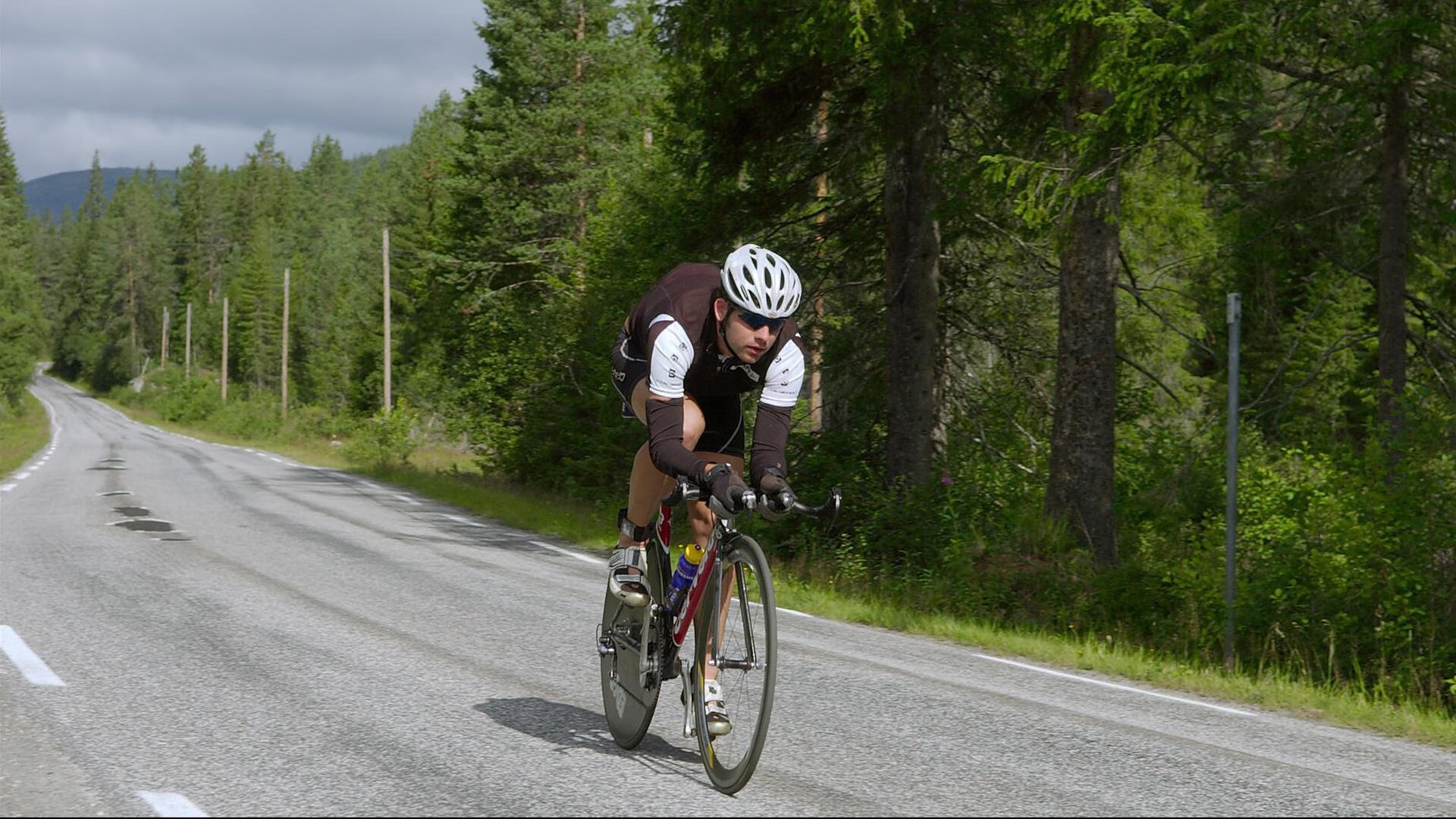 英超争冠之夜，迪亚斯关键时刻站出来