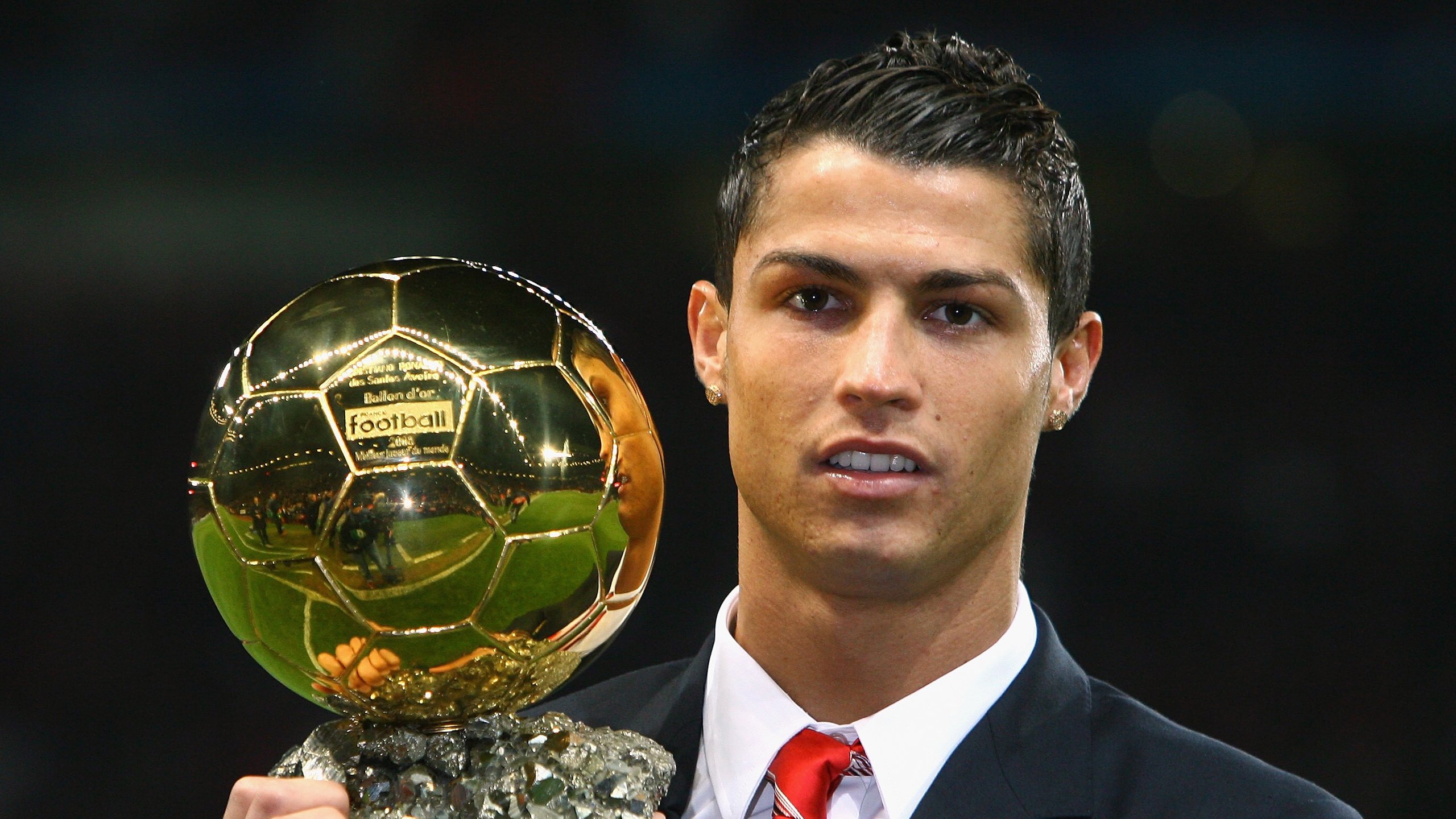 拉亚的统治时刻，哥伦比亚对阵那不勒斯，攻防两端的艺术