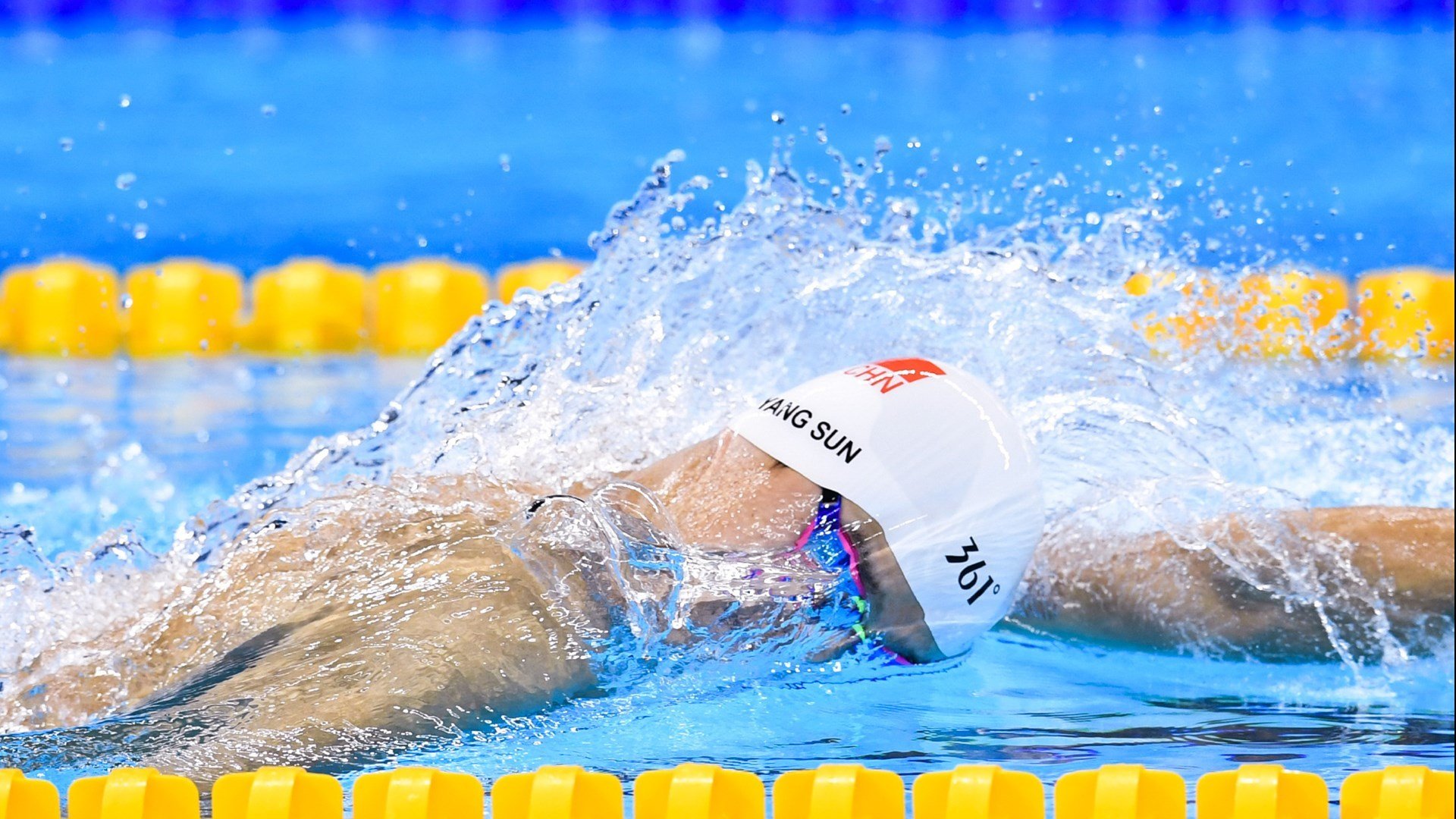 郑思维高光时刻力挽狂澜，印度羽毛球队险胜法国背后的战术博弈